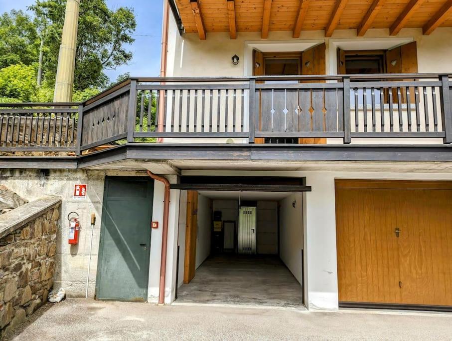 Residence Gardenia Con Terrazza 40Mq Privata & Garage Privato Vione Exterior foto